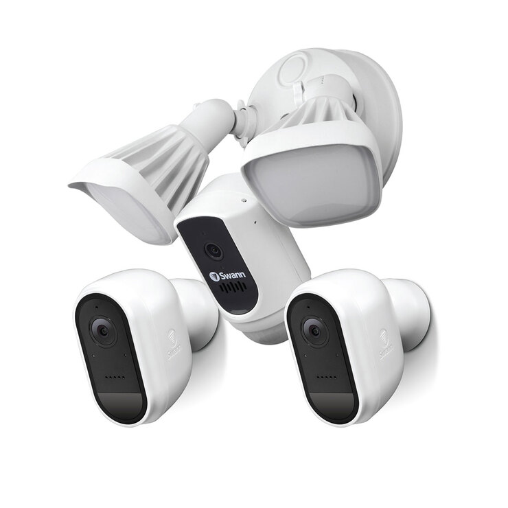 Swann, Sistema de Seguridad 1080p Bundle: 1 Cámara con luz de inundación + 2 Cámaras Blancas de Batería — Imagen 3 de 4