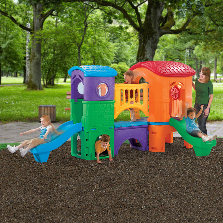 Step2, Casa club para niños con dos resbaladillas — Imagen 1 de 2