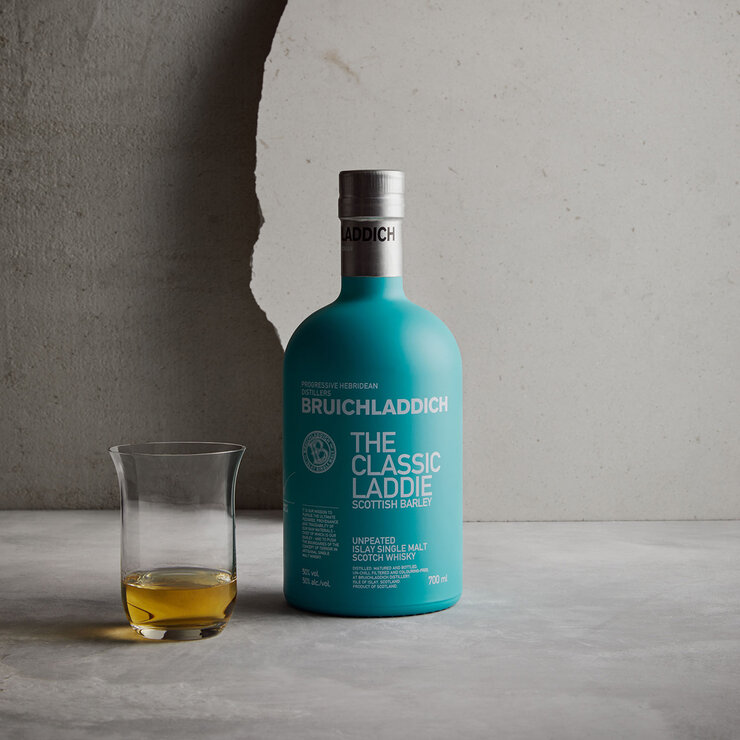Whisky The Classic Laddie 700 ml — Imagen 2 de 3