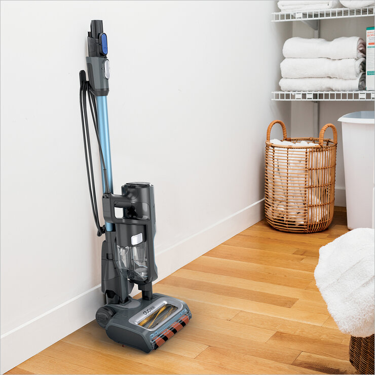 Shark, Aspiradora ultraliviana Performance con cable, DuoClean® y cepillo giratorio de autolimpieza — Imagen 3 de 4
