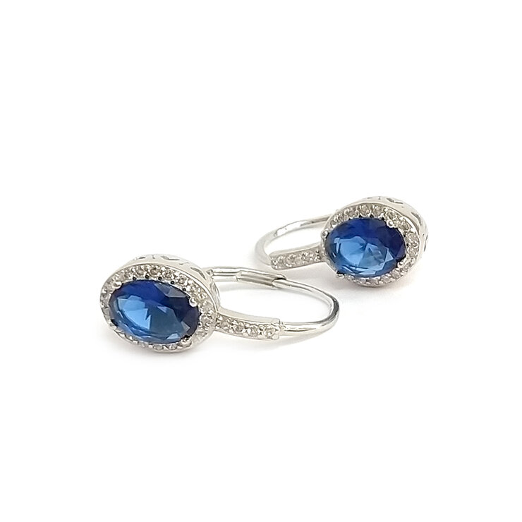 Aretes de Plata .925 con Baño de Rodio, 2cm de Largo con Cristales forma  Oval Color Azul Zafiro y cristales Blancas Alrededor,con Broche Gancho Ballestilla — Imagen 3 de 3