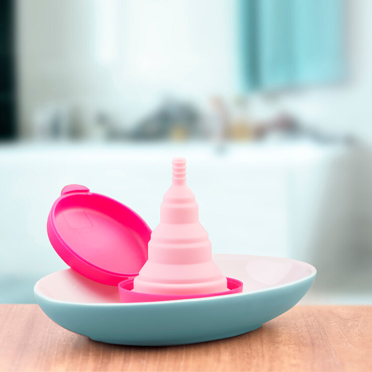 Intimina Copa Menstrual plegable Tamaño B — Imagen 2 de 4