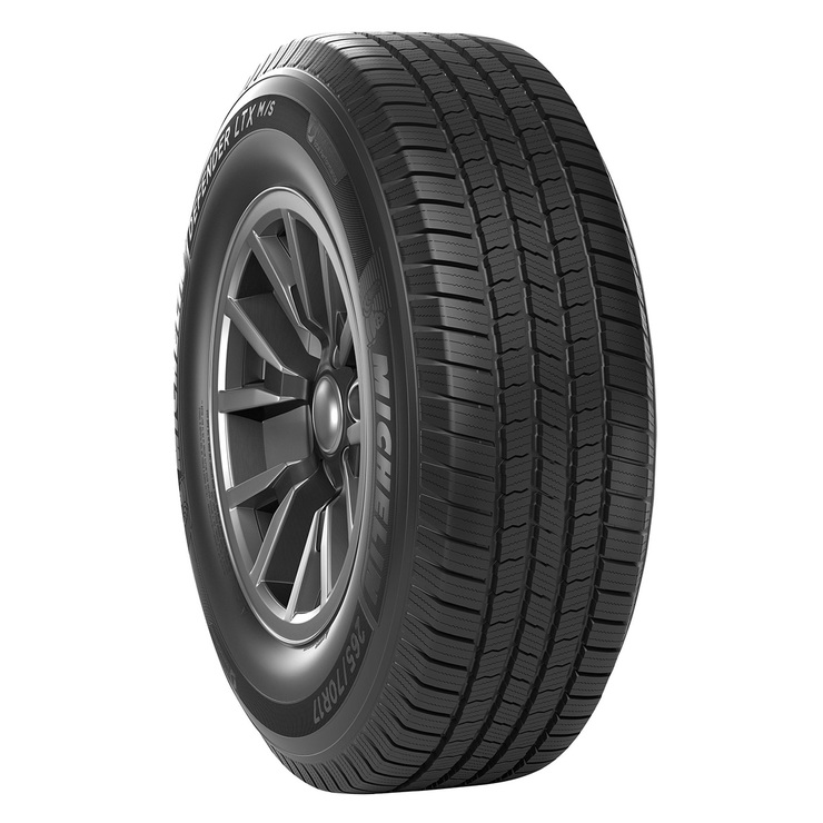 Llanta Michelin Defender LTX 225/75R17 116/113R