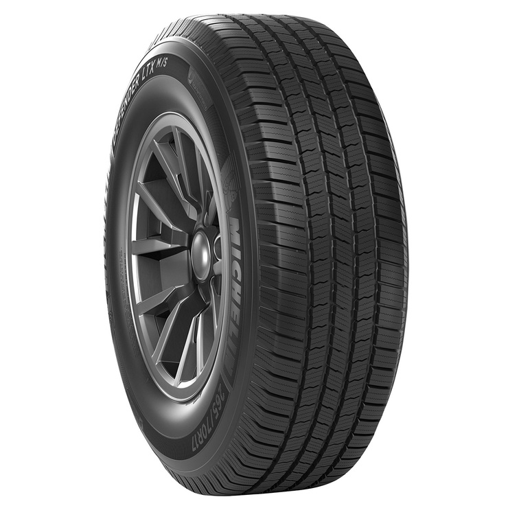 Llanta Michelin Defender LTX 215/50R17 95H