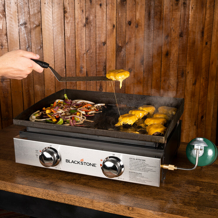 Blackstone, Plancha Portátil de Gas de 22” — Imagen 2 de 4
