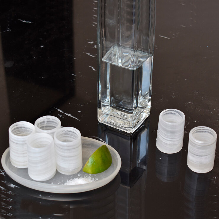 Luhom Set de Tequileros y Base de Ónix Blanco 6 Piezas — Imagen 4 de 4