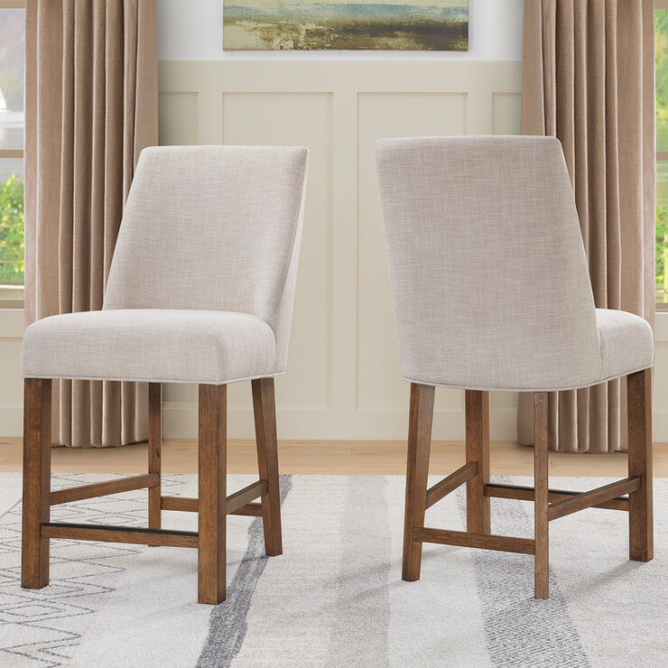 Universal Broadmoore, Juego de Comedor Alto de 7 Piezas — Imagen 2 de 4