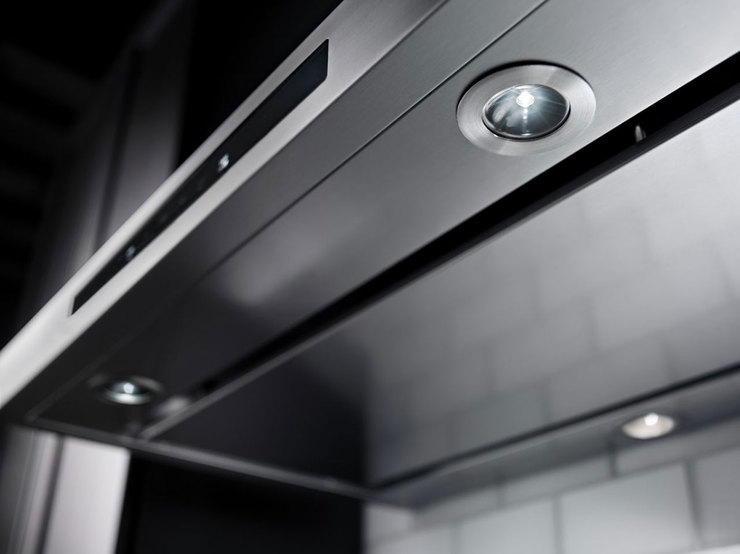 Campana de pared de 30" con 3 velocidades automáticas, acero inoxidable KitchenAid — Imagen 3 de 4