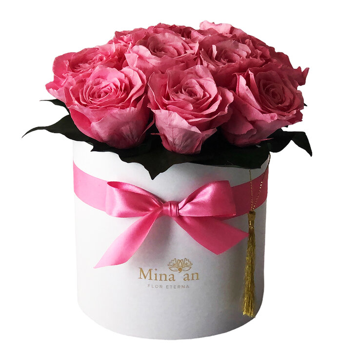 Mina'an Flor Eterna, Arreglo Con 12 Rosas Preservadas Color Rosa, en Caja Blanca, Duración hasta 6 meses — Imagen 2 de 3