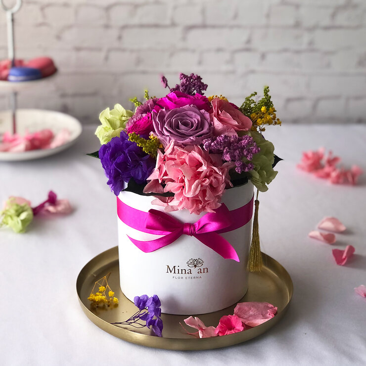 Mina'an Flor Eterna, Bouquet Con Flores Preservadas Modelo Primavera, Duración hasta 6 meses — Imagen 1 de 3