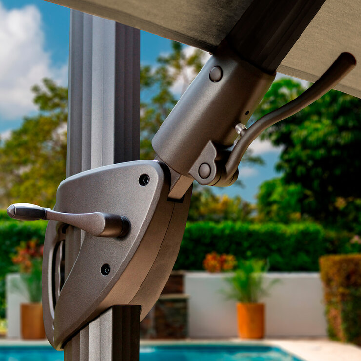 Seasons Sentry, Sombrilla Cuadrada Voladiza Beige de 3.04 m con Base  — Imagen 4 de 4