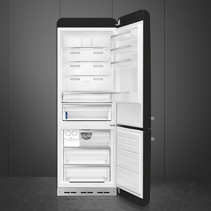 Smeg Refrigerador Negro 16' Estilo Retro — Imagen 3 de 4