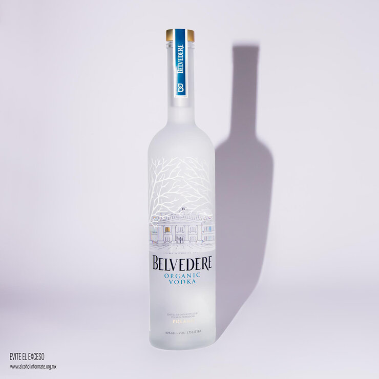 Vodka Belvedere Pure 700ml — Imagen 2 de 3