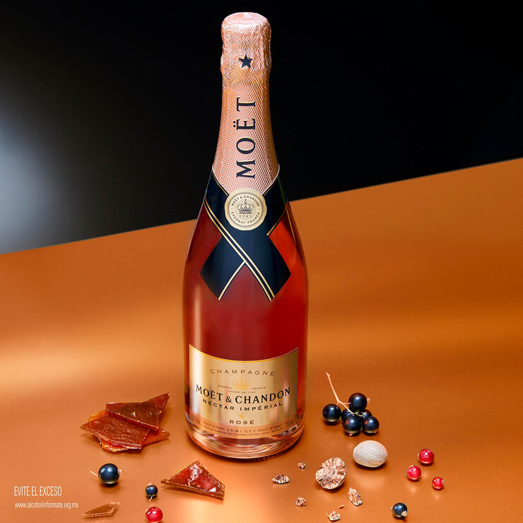 Champagne Moët & Chandon Nectar Impérial Rosé 750ml — Imagen 3 de 3