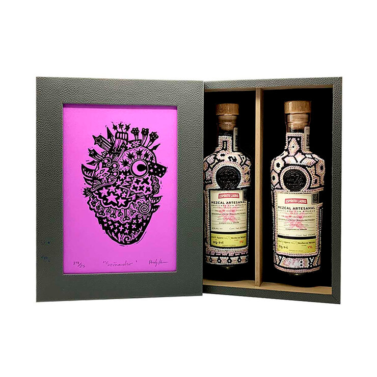 Mezcal Espíritu Lauro Estuche Piñuelas Arte Huichol 2 de 200ml — Imagen 1 de 3