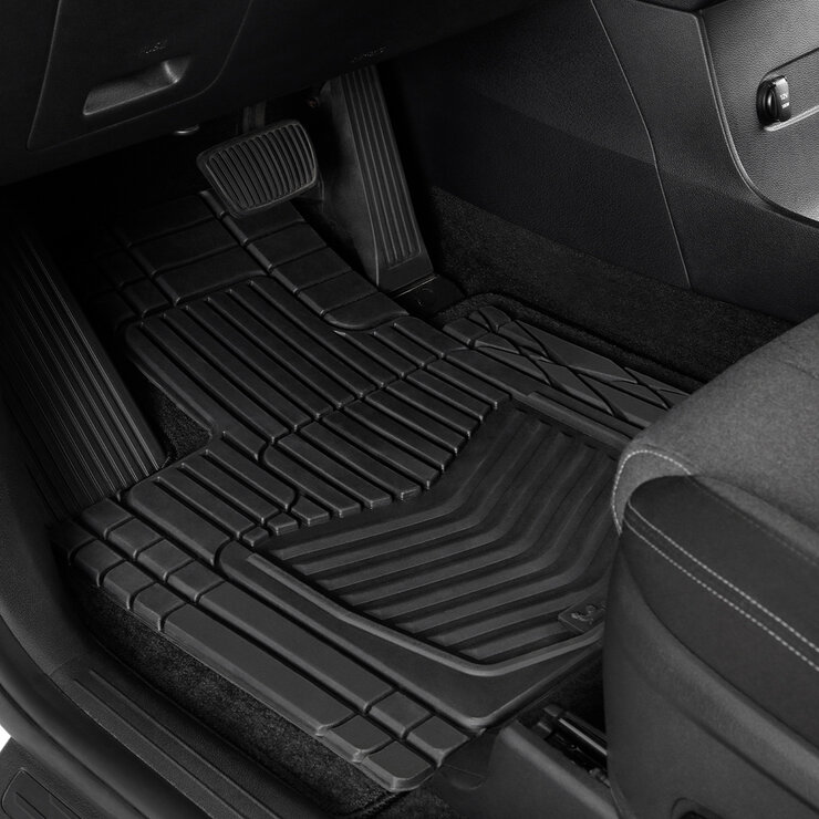 Michelin Tapete Universal de Hule Negro Para Automóvil 4 Piezas — Imagen 4 de 4