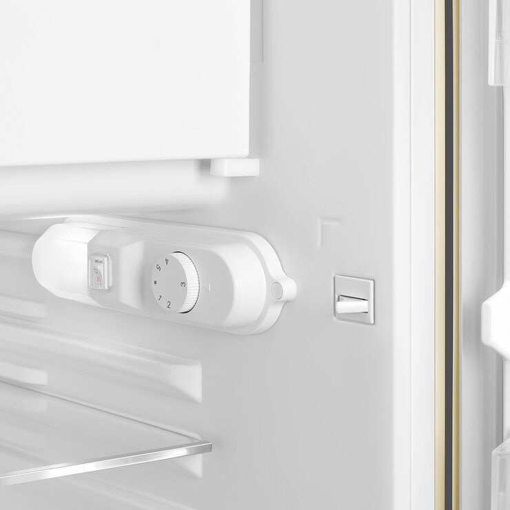 Smeg Frigobar 5´ Crema — Imagen 3 de 4