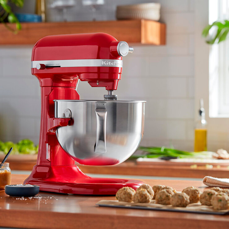 KitchenAid, Serie Professional 600, Batidora de pedestal con tazón elevable y batidor plano de borde flexible, 5.7 L — Imagen 2 de 4
