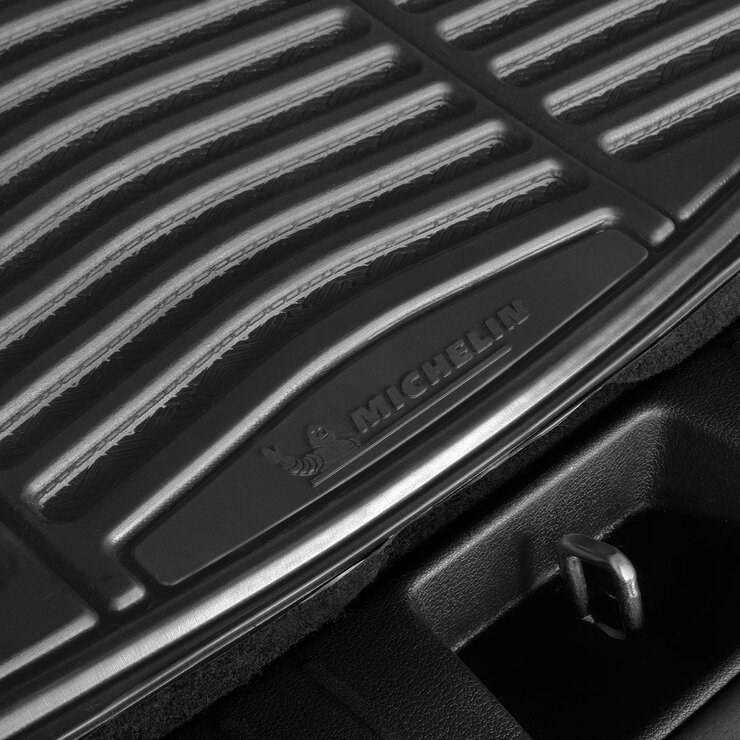 Michelin Taperte de Hule Gris Para Piso de Cajuela — Imagen 4 de 4