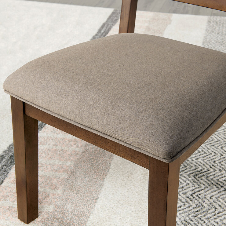 Universal Broadmoore, Juego de Comedor de 5 Piezas — Imagen 4 de 4