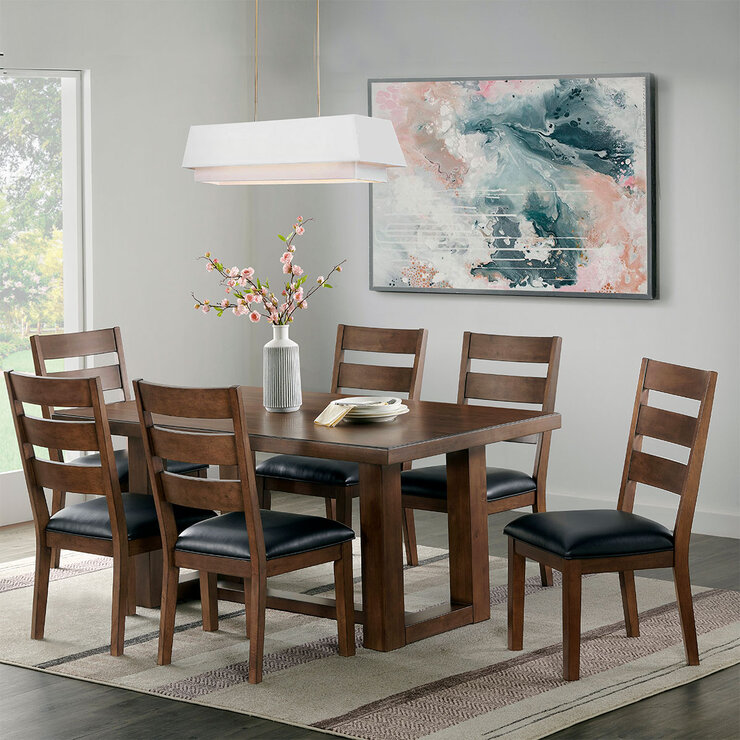 Universal Broadmoore, Juego de Comedor de 7 piezas — Imagen 1 de 4