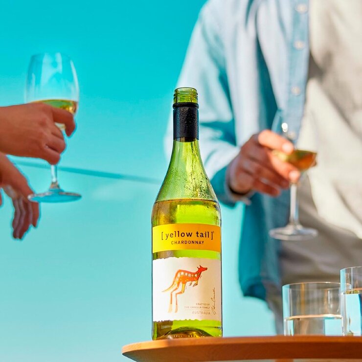 Vino Blanco Yellow Tail 6/750ml — Imagen 4 de 4