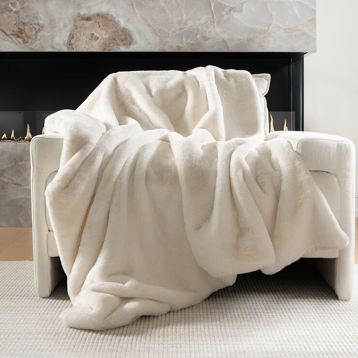 Mon Chateau Luxury Collection Frazada de Pelo Sintético 152cm x 177cm — Imagen 1 de 3