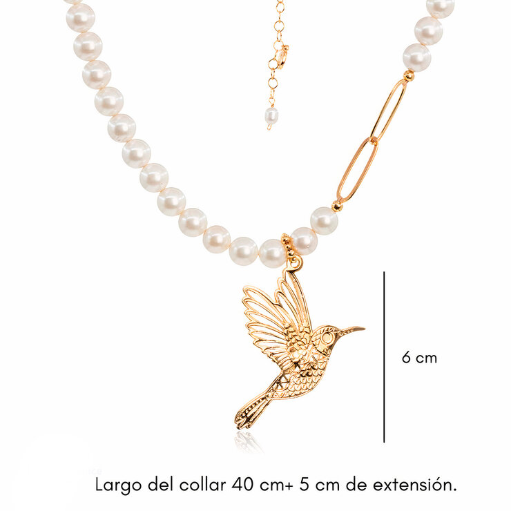 Ablime, Collar Corto en Perla de Río con Dije de Colibrí — Imagen 3 de 3