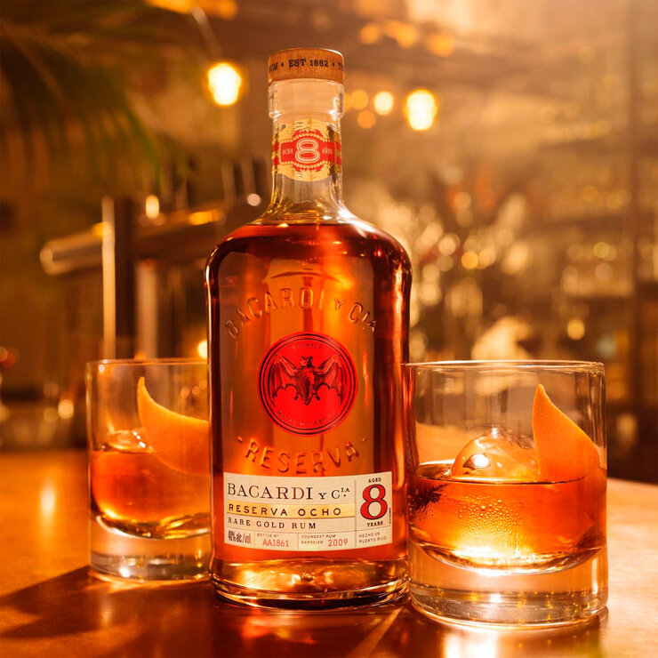Ron Bacardí Reserva Ocho de 750 ml — Imagen 2 de 4
