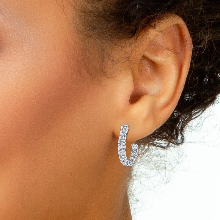 Aretes de Diamantes, 1.50ctw, Oro Blanco de 14K — Imagen 2 de 4