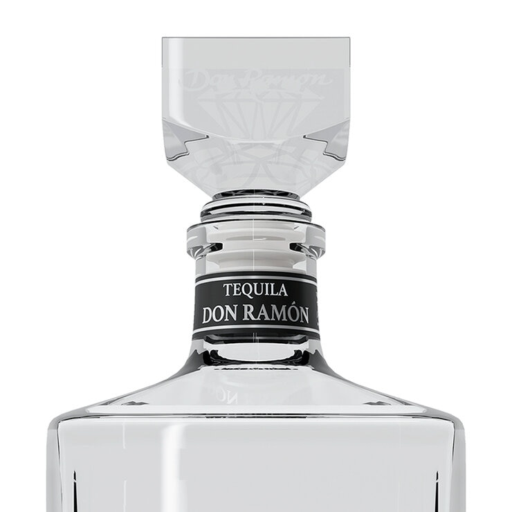 Tequila Don Ramón Añejo Cristalino 1.75 L — Imagen 4 de 4